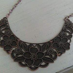 Copper finish short necklace